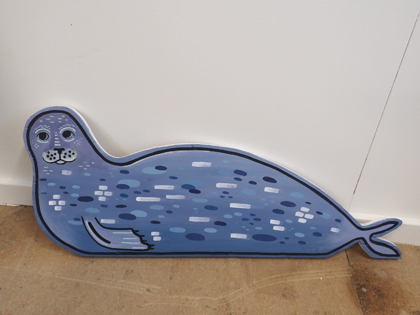 Seal wood cut-out
