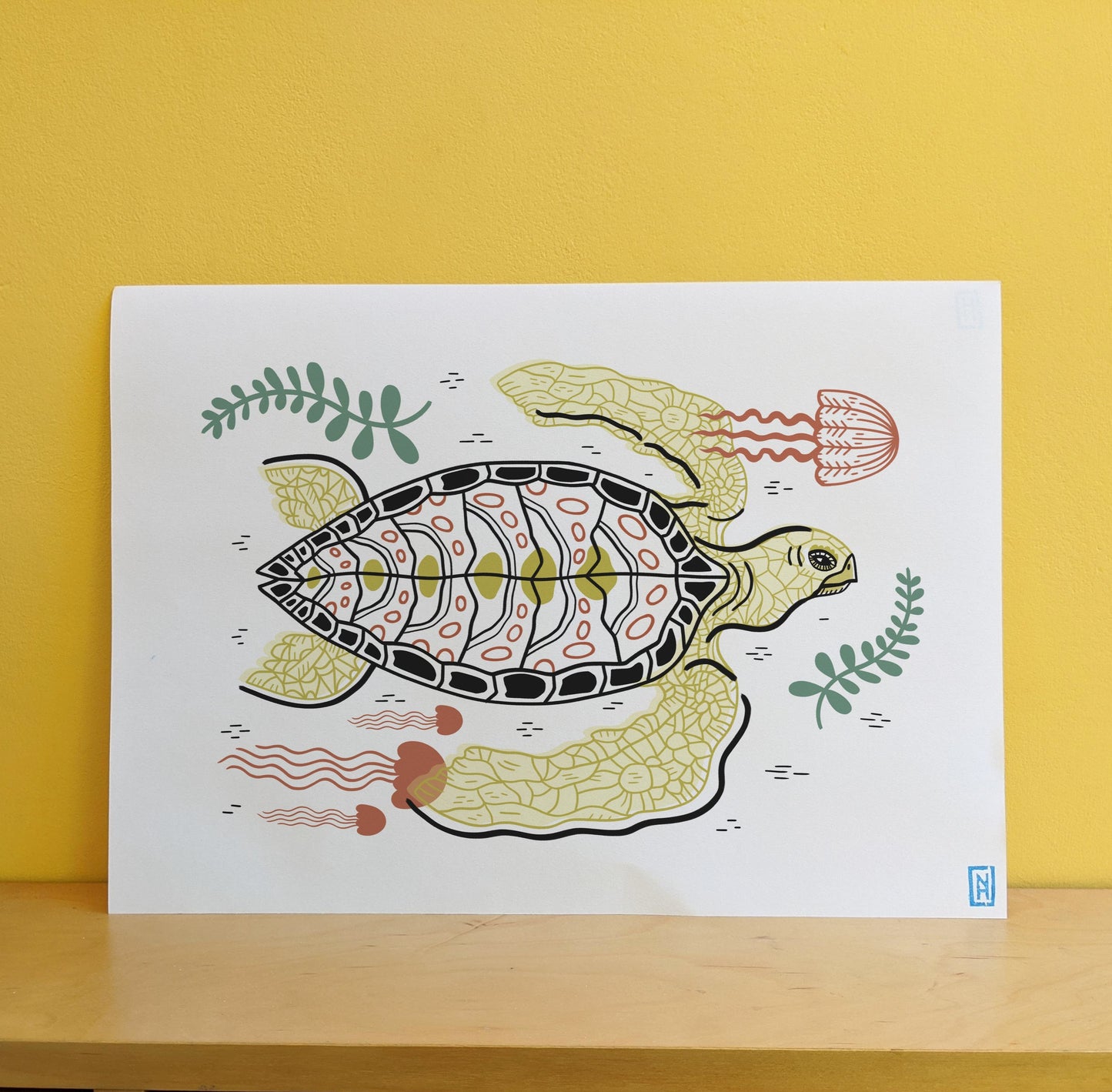 Turtle swimming print